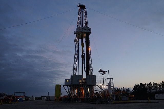 best way to invest in oil oil wells in texas